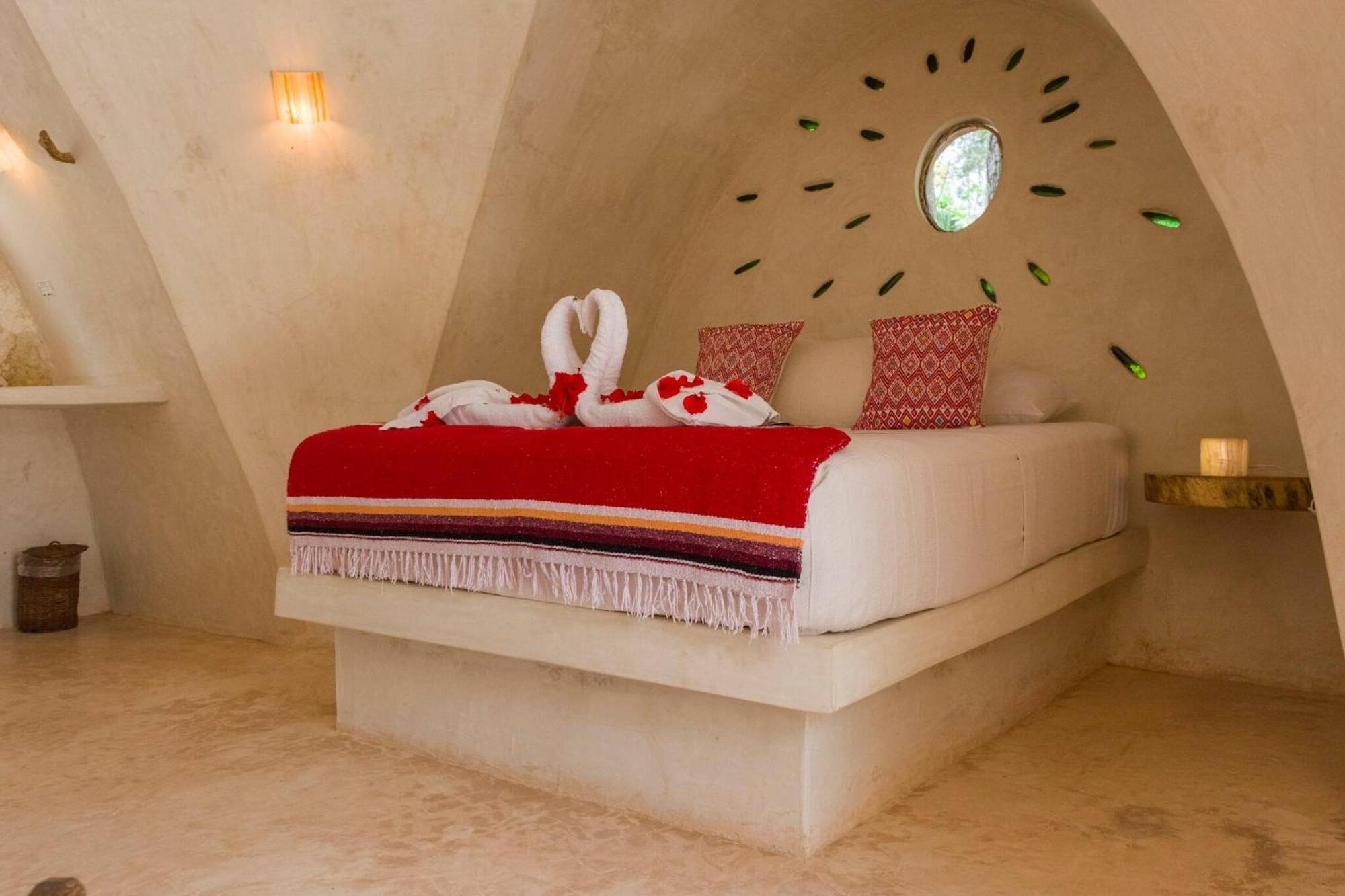 In - Ecolush Couple Mayan Dome Cenote Bikes Guest house